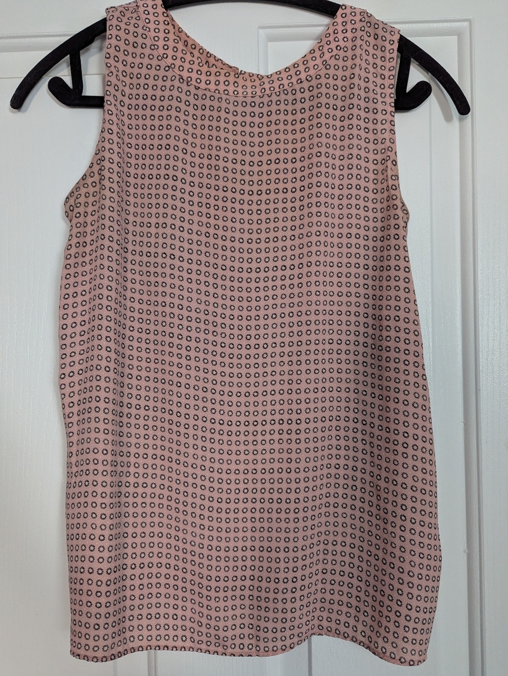 LOFT Sleeveless Pink Patterned shirt